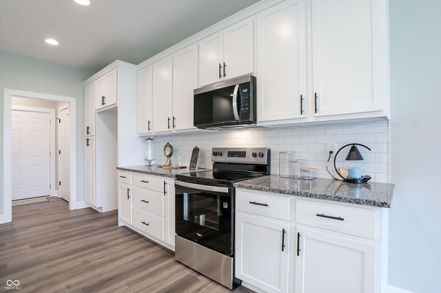 6559 Stonepoint Way, Indianapolis, IN 46237