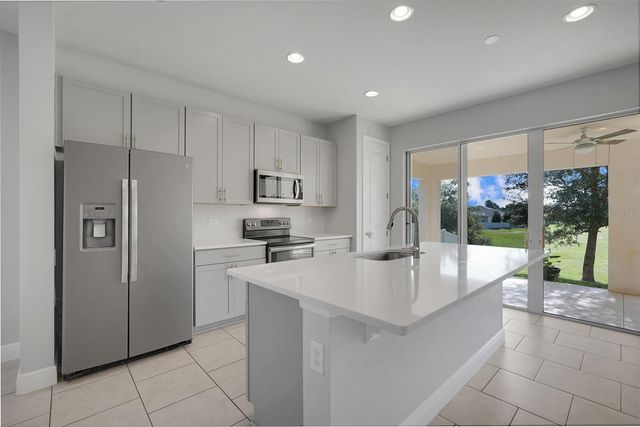1230 STRATTON AVENUE, Groveland, FL 34736