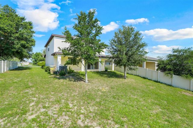 1230 STRATTON AVENUE, Groveland, FL 34736