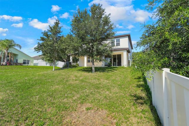 1230 STRATTON AVENUE, Groveland, FL 34736