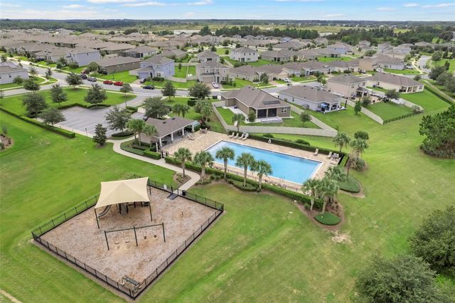 1230 STRATTON AVENUE, Groveland, FL 34736