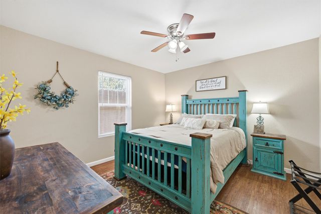 1200 N 5th Street, Waco, TX 76707