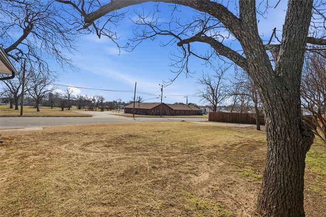 1200 N 5th Street, Waco, TX 76707
