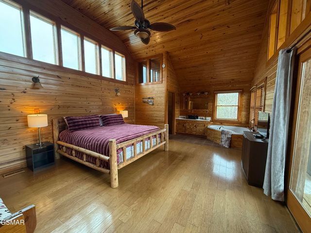 1030 E MADISON DRIVE Drive, Sevierville, TN 37876