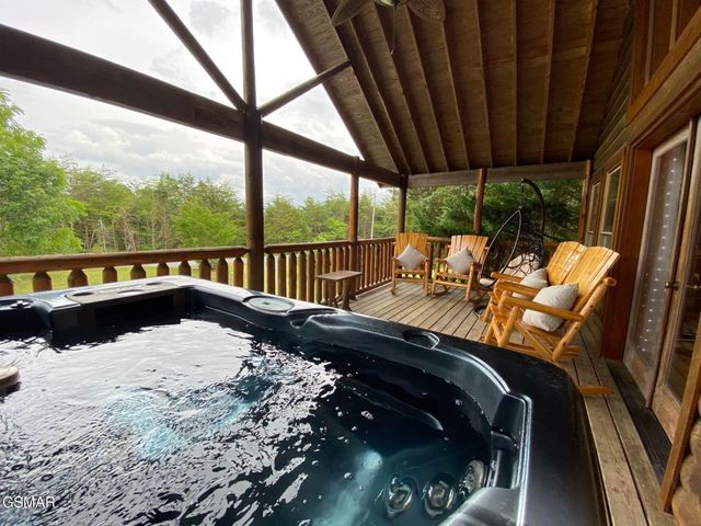 1030 E MADISON DRIVE Drive, Sevierville, TN 37876