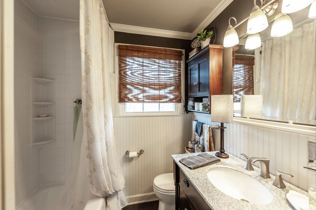 106 Oaklynn Dr, Madison, TN 37115