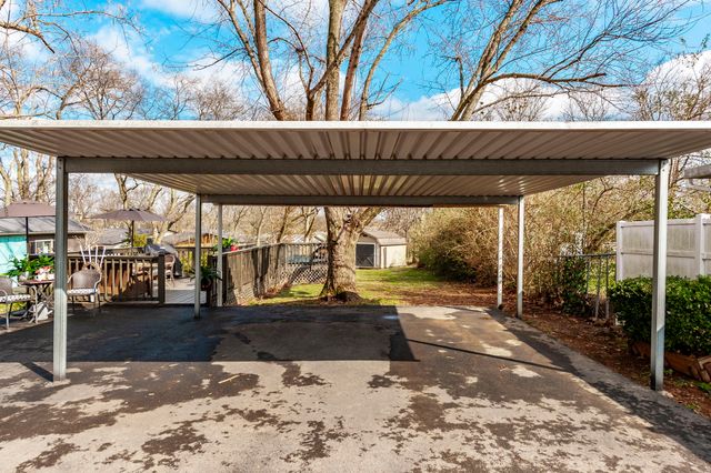 106 Oaklynn Dr, Madison, TN 37115