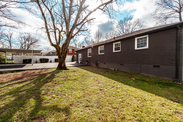 106 Oaklynn Dr, Madison, TN 37115