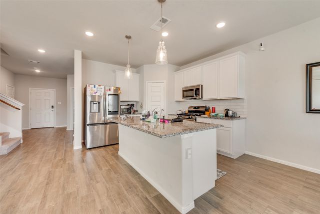 1316 Fox Glen Trail, Crowley, TX 76036