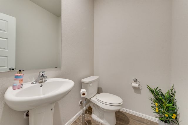 1316 Fox Glen Trail, Crowley, TX 76036