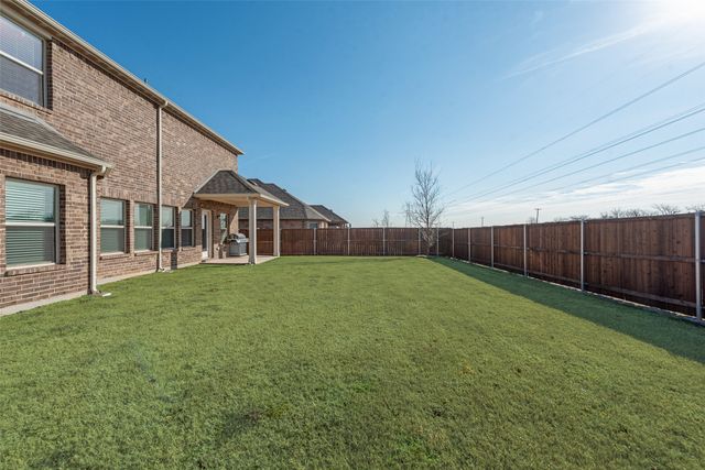 1316 Fox Glen Trail, Crowley, TX 76036