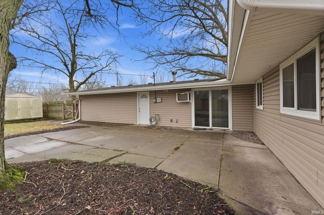 6508 Birchdale Drive, Fort Wayne, IN 46815
