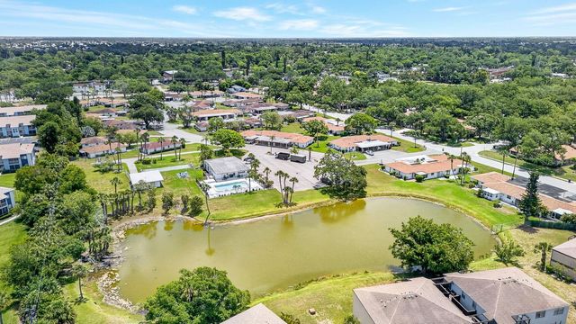 5055 LIVE OAK CIRCLE 5055, Bradenton, FL 34207