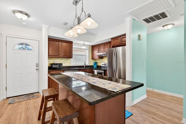 5055 LIVE OAK CIRCLE 5055, Bradenton, FL 34207