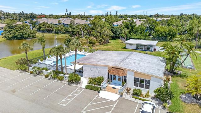 5055 LIVE OAK CIRCLE 5055, Bradenton, FL 34207