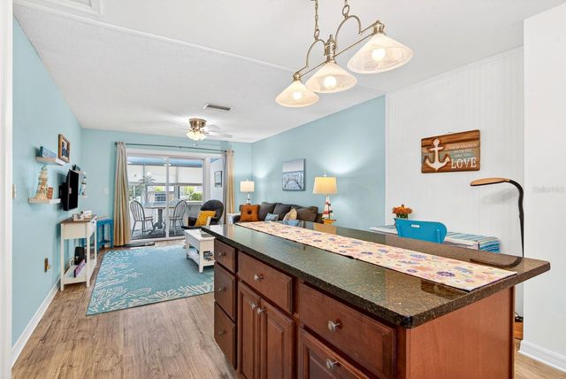 5055 LIVE OAK CIRCLE 5055, Bradenton, FL 34207