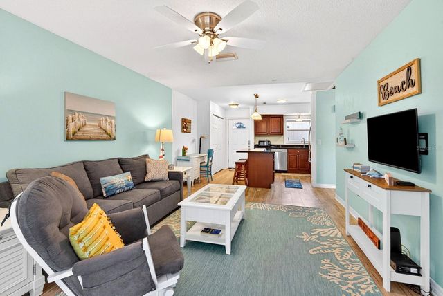 5055 LIVE OAK CIRCLE 5055, Bradenton, FL 34207