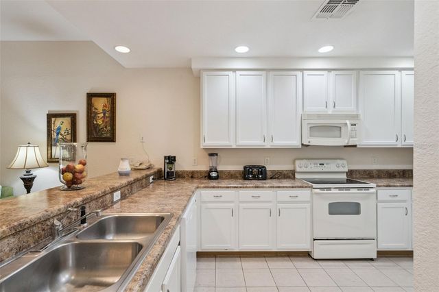 9051 TREASURE TROVE LANE 102, Kissimmee, FL 34747