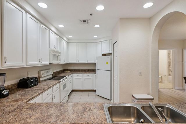 9051 TREASURE TROVE LANE 102, Kissimmee, FL 34747