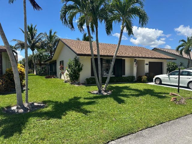 6310 TALL CYPRESS Circle, Greenacres, FL 33463
