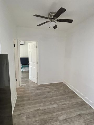 1706 N 15th St, Fort Pierce, FL 34950