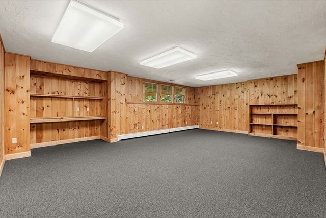 6 Davey Ln, Winchester, MA 01890