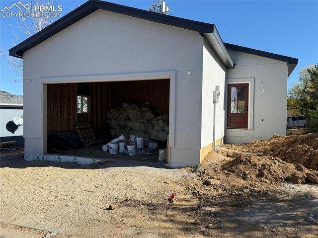 20 Pendelton Circle, Colorado Springs, CO 80904