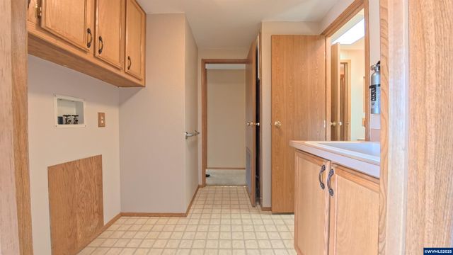 2120 Robins (#2) Ln SE 2, Salem, OR 97306