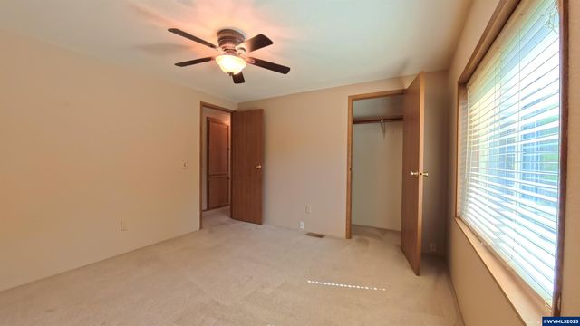 2120 Robins (#2) Ln SE 2, Salem, OR 97306