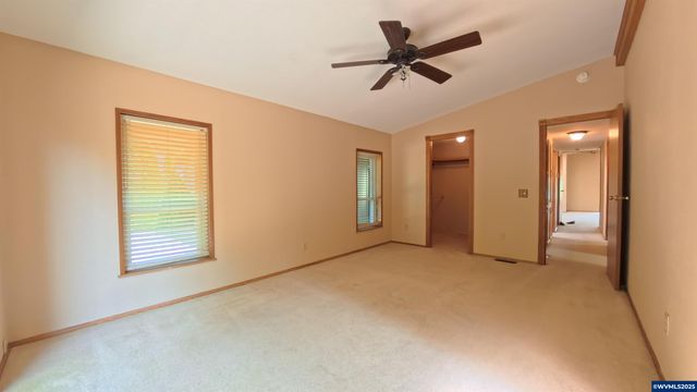 2120 Robins (#2) Ln SE 2, Salem, OR 97306
