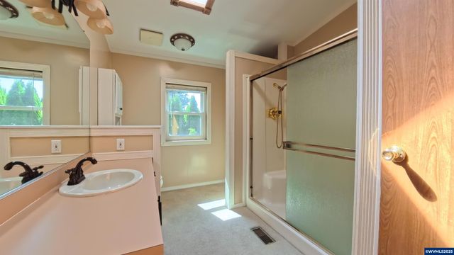 2120 Robins (#2) Ln SE 2, Salem, OR 97306
