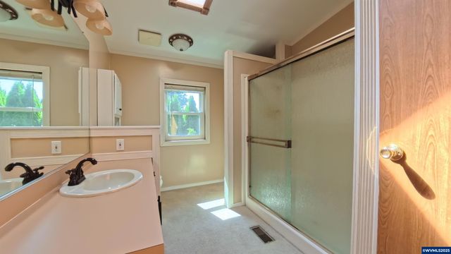 2120 Robins (#2) Ln SE 2, Salem, OR 97306