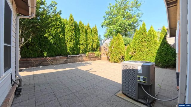 2120 Robins (#2) Ln SE 2, Salem, OR 97306