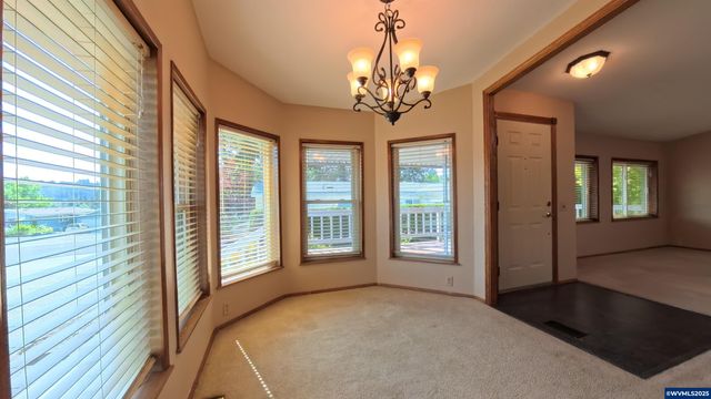 2120 Robins (#2) Ln SE 2, Salem, OR 97306