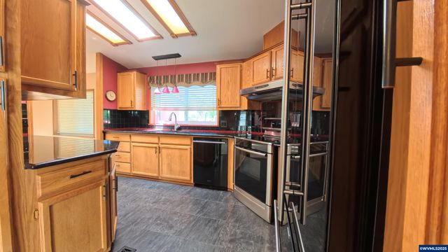 2120 Robins (#2) Ln SE 2, Salem, OR 97306
