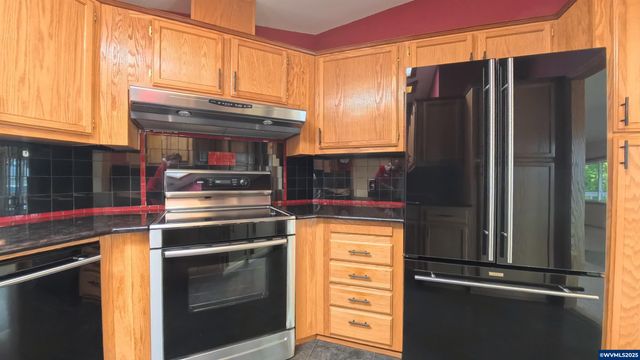 2120 Robins (#2) Ln SE 2, Salem, OR 97306