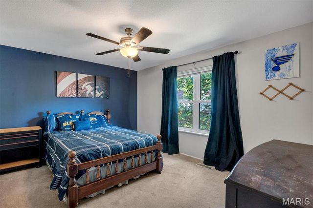 432 Glan Tai Drive, Manchester, MO 63011