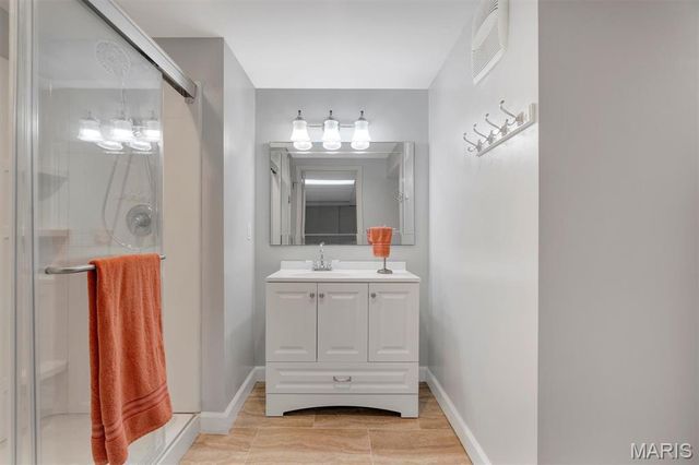 432 Glan Tai Drive, Manchester, MO 63011