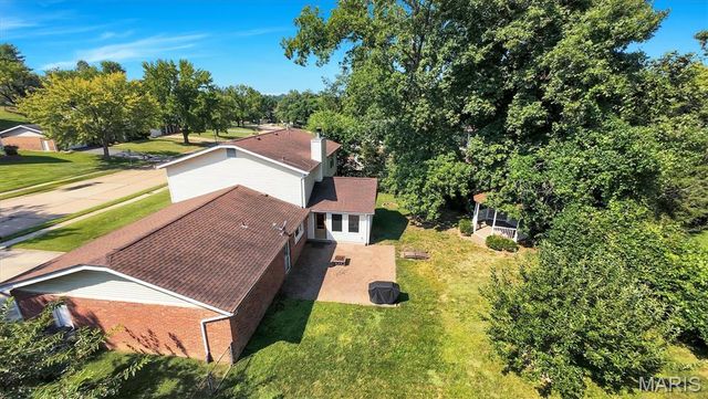 432 Glan Tai Drive, Manchester, MO 63011