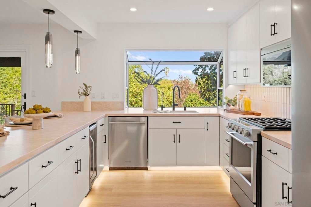 Image 23 of property listing at 11228 Constellation Dr., El Cajon, CA 92020