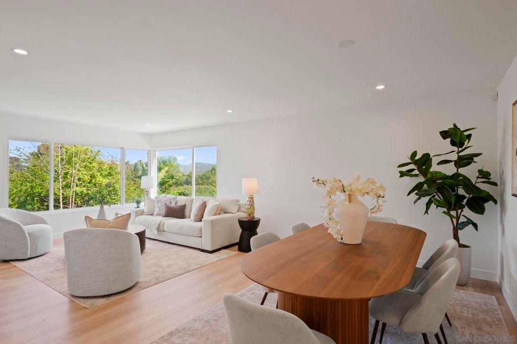 Image 32 of property listing at 11228 Constellation Dr., El Cajon, CA 92020