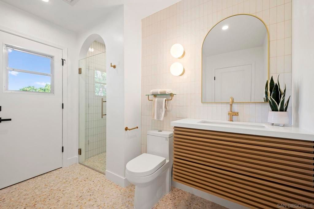 Image 46 of property listing at 11228 Constellation Dr., El Cajon, CA 92020