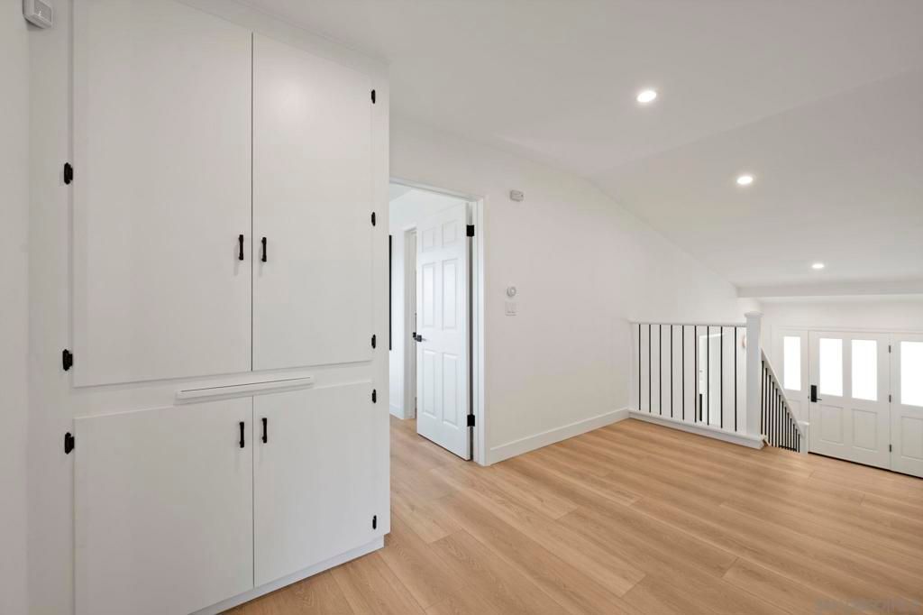 Image 5 of property listing at 11228 Constellation Dr., El Cajon, CA 92020