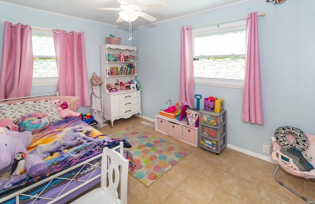 601 W Mill Road, Evansville, IN 47710