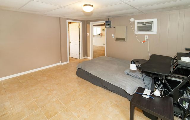 601 W Mill Road, Evansville, IN 47710