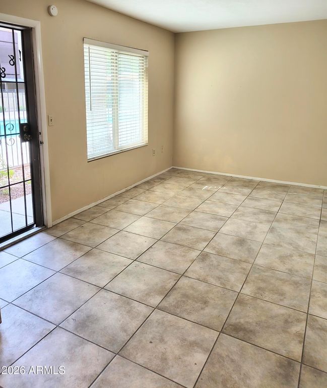 461 W HOLMES Avenue 188, Mesa, AZ 85210