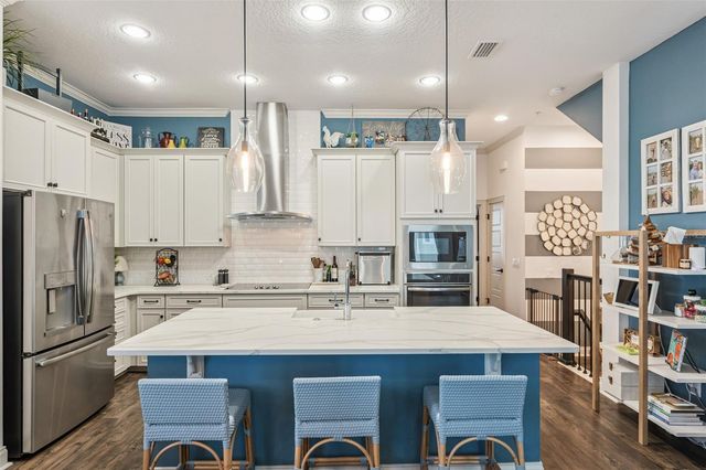 1015 LYCHEE COURT, Lake Mary, FL 32746