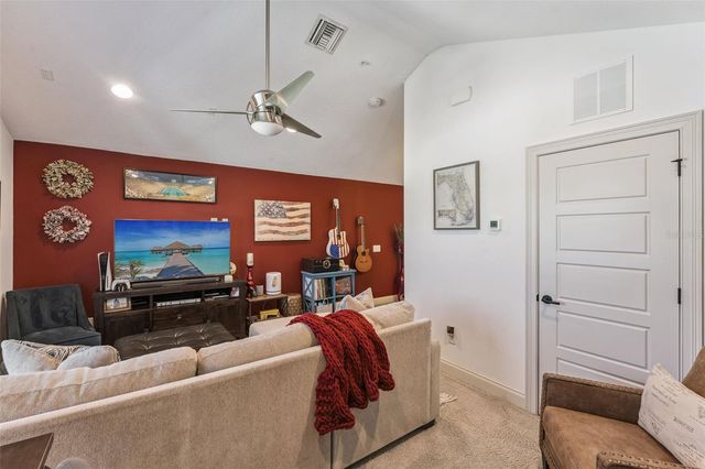 1015 LYCHEE COURT, Lake Mary, FL 32746