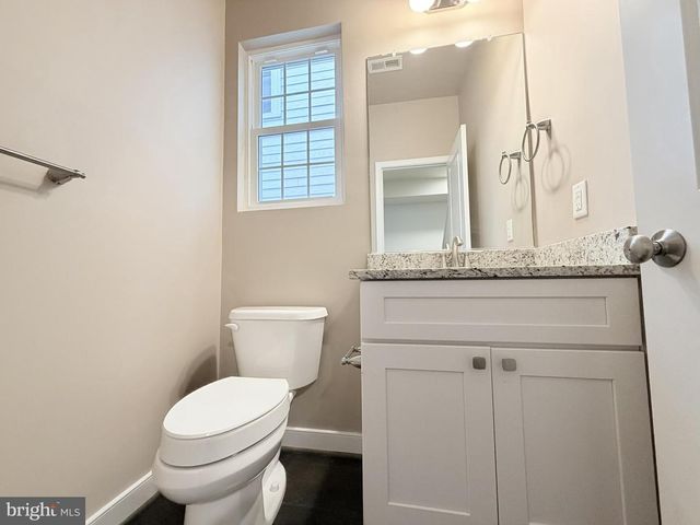 606 SHEPHERD ST, Fredericksburg, VA 22401