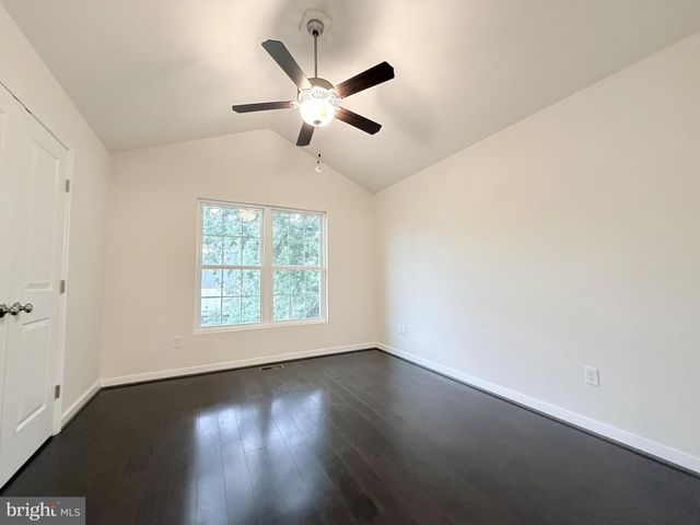 606 SHEPHERD ST, Fredericksburg, VA 22401
